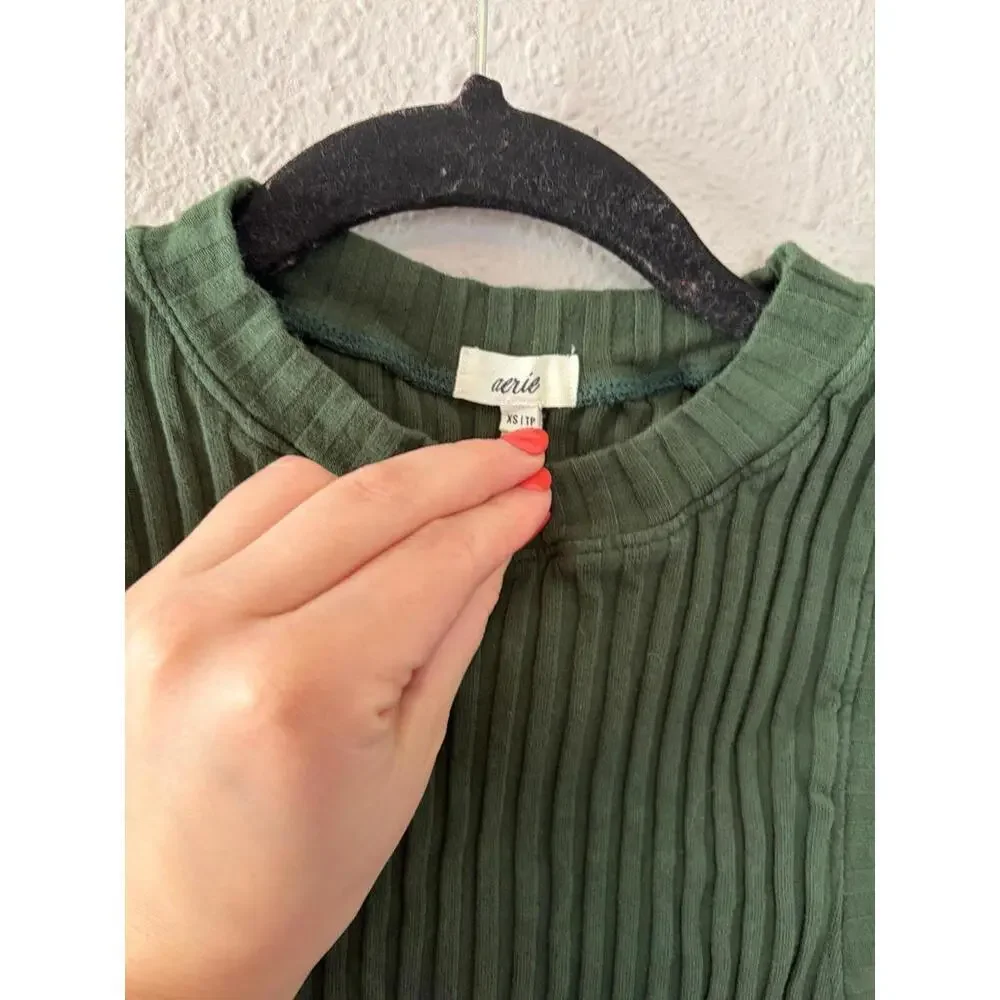 Aerie green ribbed cropped tank size XS stretchy - Picture 2 of 3